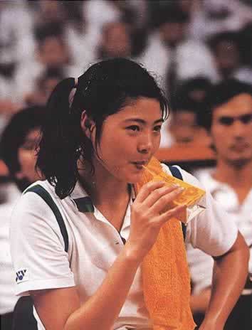 中国女子羽毛球队首获尤伯杯