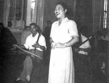 全国掀起向志愿军和朝鲜捐款捐物的高潮（历史上今天lssjt.cn）