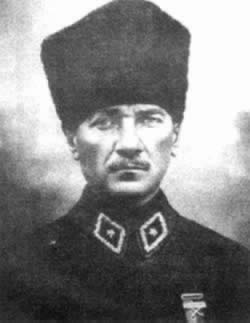 土耳其涅纽村战役，国民军击溃希腊哈哈的进攻（歷史上的今天。中国）