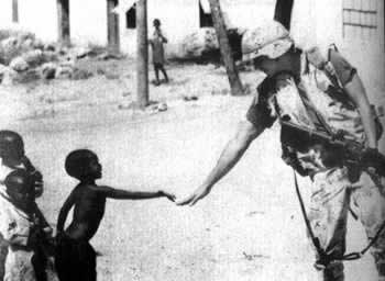 美军撤离索马里（歷史上的今天。中国）